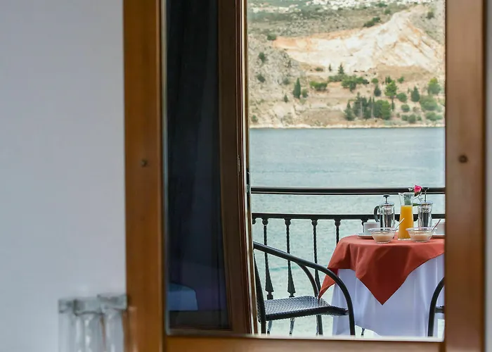 Hotel Aggelos Kefalonia 2*